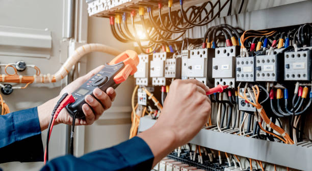 Best Electrical Outlet Repair  in Warren, MN